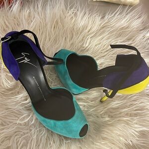 GIUSEPPE ZANOTTI 39 1/2 (US 8.5)Tri-Colored Suede & Patent Leather Stiletto Heel